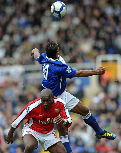 顯得格外關 顯得格外關